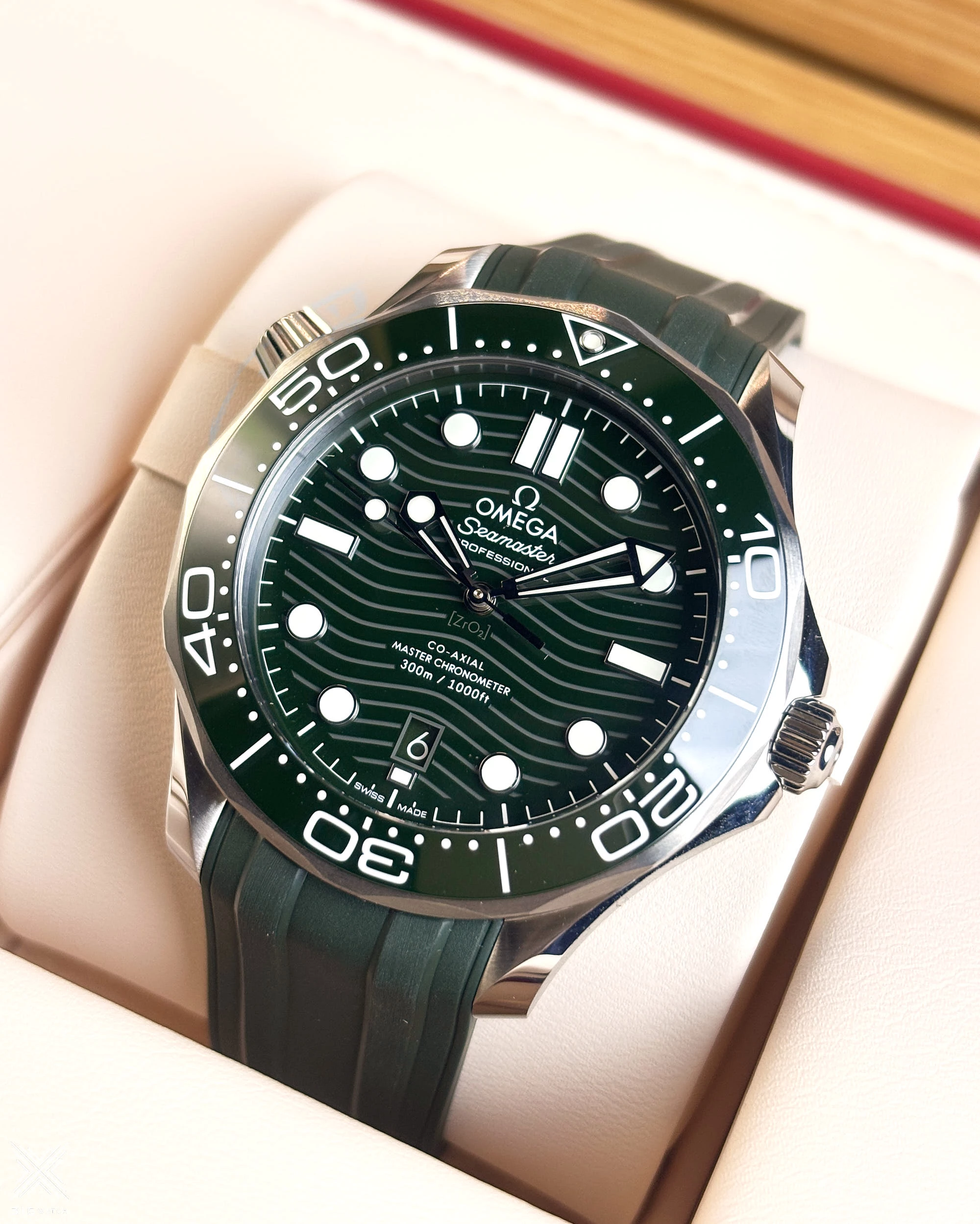 Omega Seamaster Diver 300M 210.32.42.20.10.001