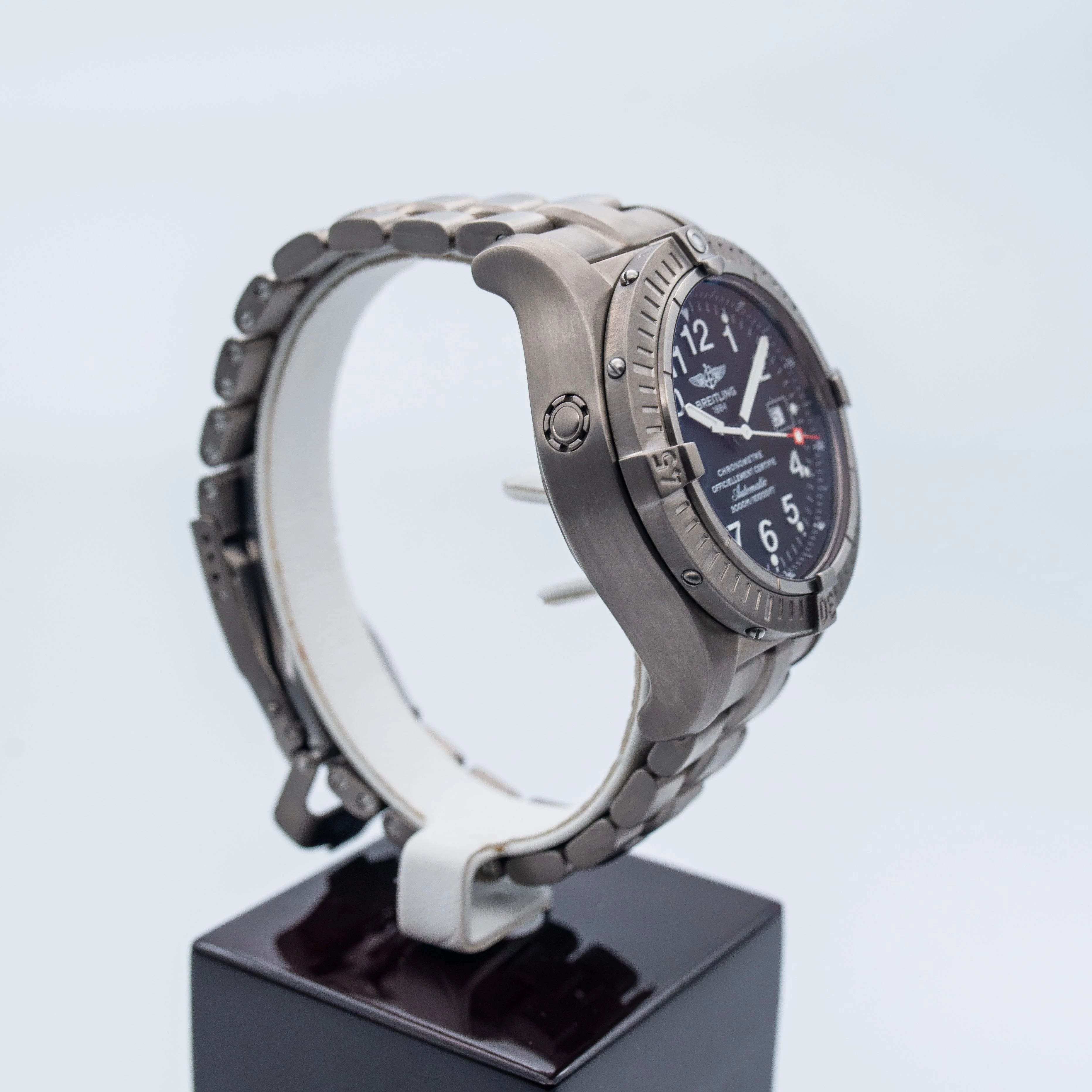 Breitling Avenger Seawolf Titanium