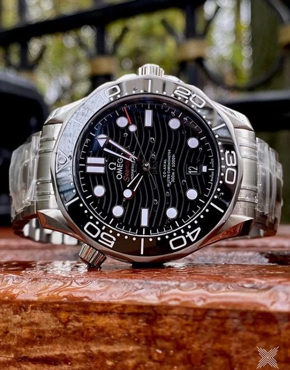 Omega 210.30.42.20.01.001