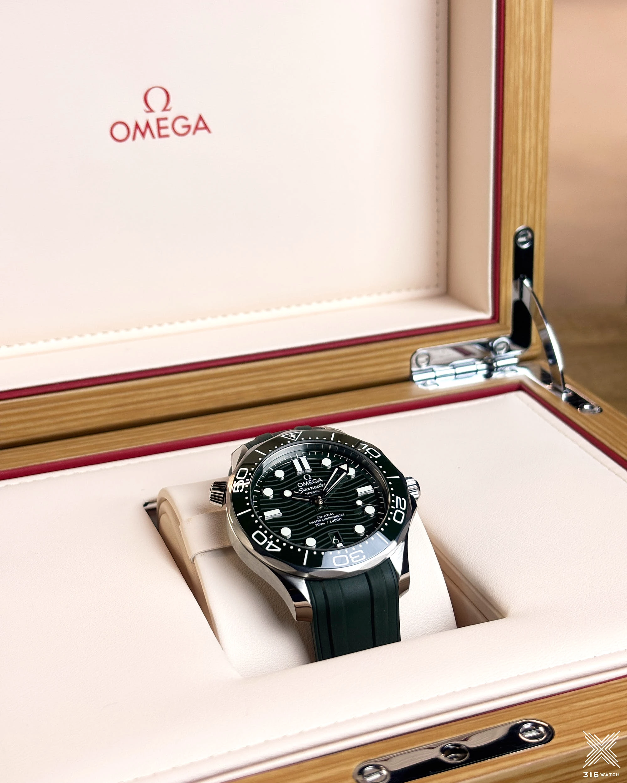 Omega Seamaster Diver 300M 210.32.42.20.10.001