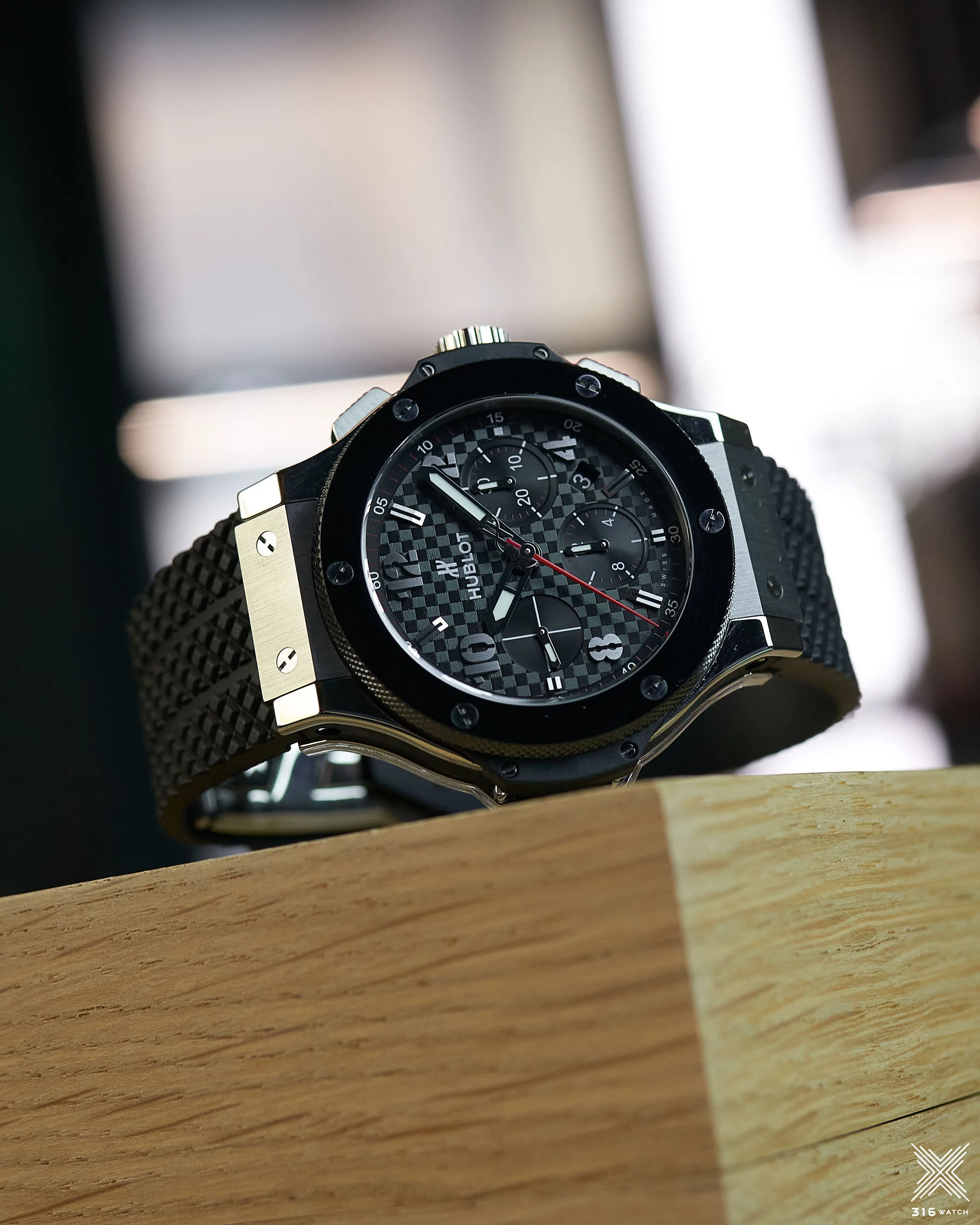 Hublot Big Bang Carbon Chronograph 44 mm 301.SB.131.RX