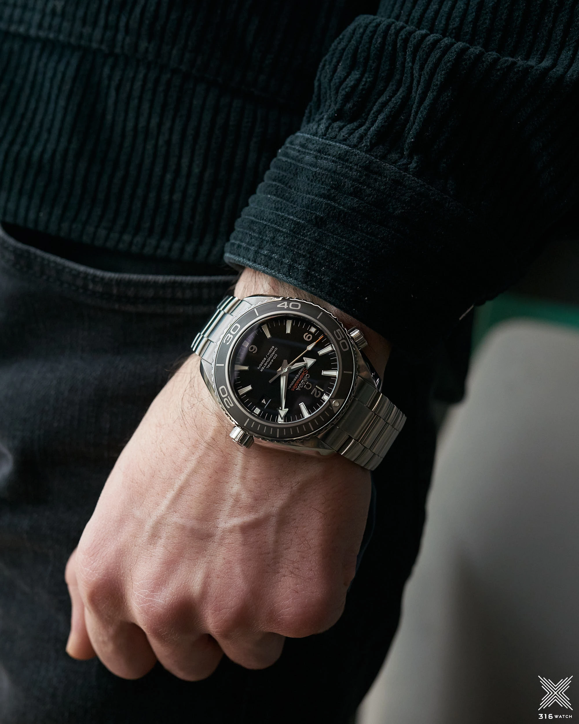 Omega Seamaster Planet Ocean 600 m 232.30.46.21.01.001
