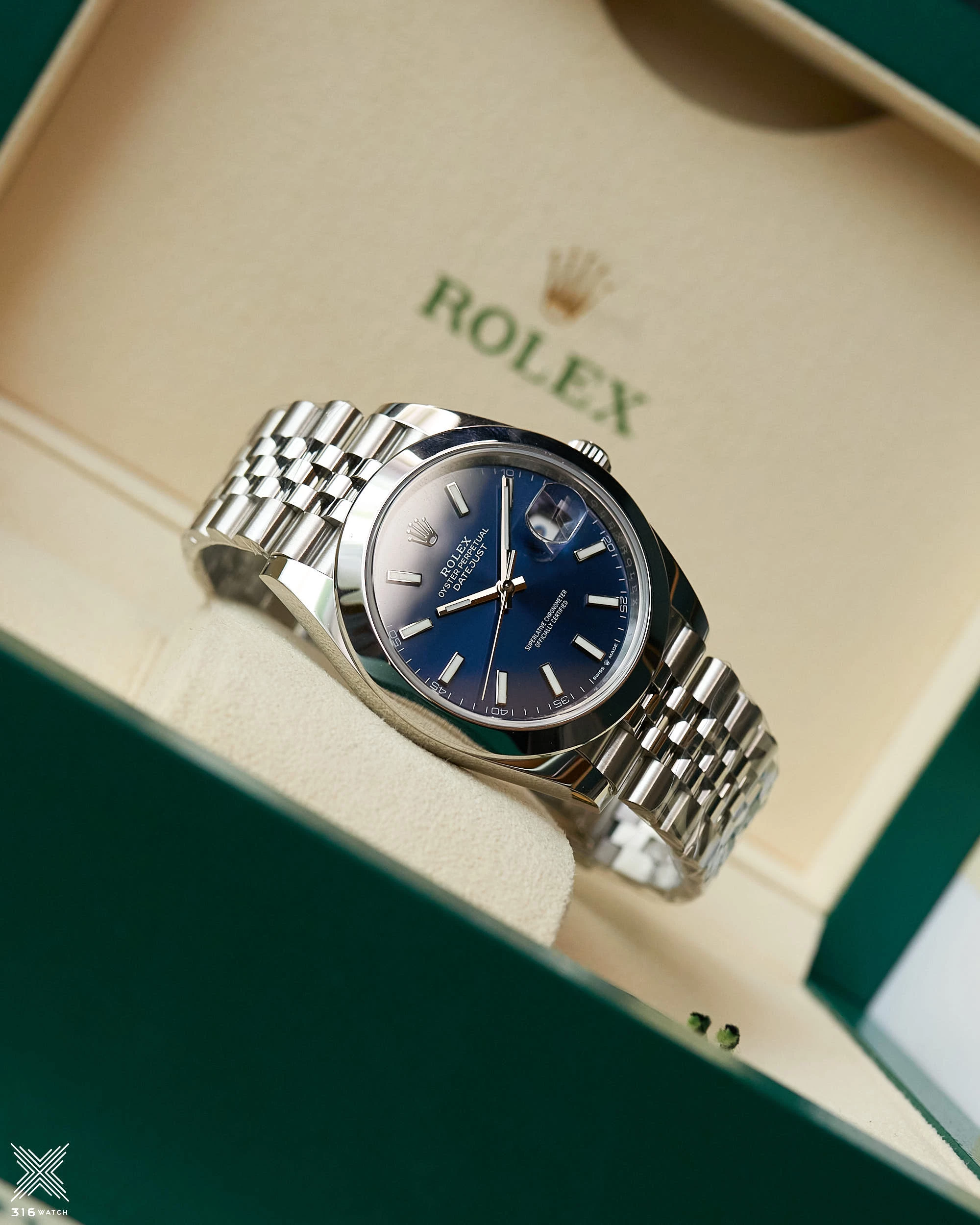 Rolex Datejust 126300-0002