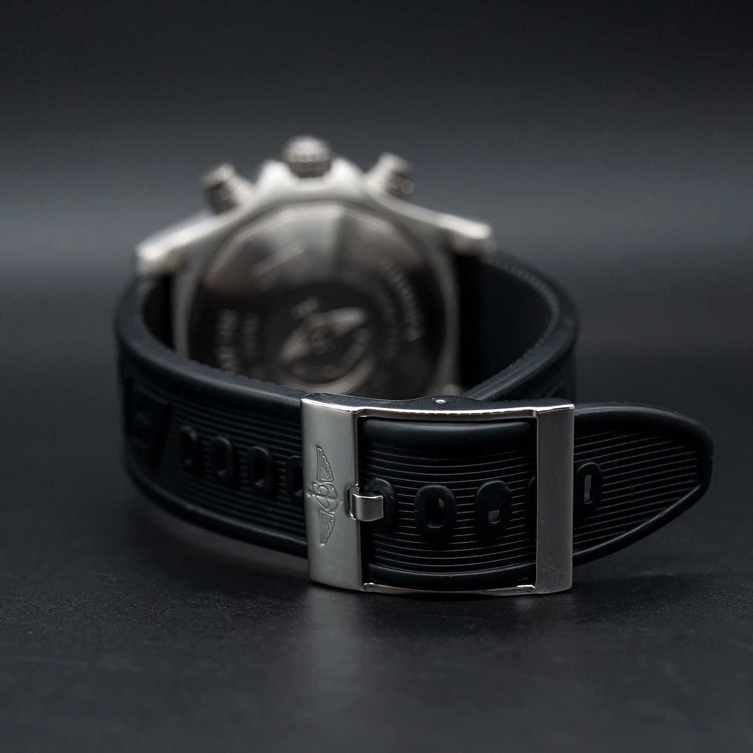 Breitling Avenger Titanium Chronograph E13360
