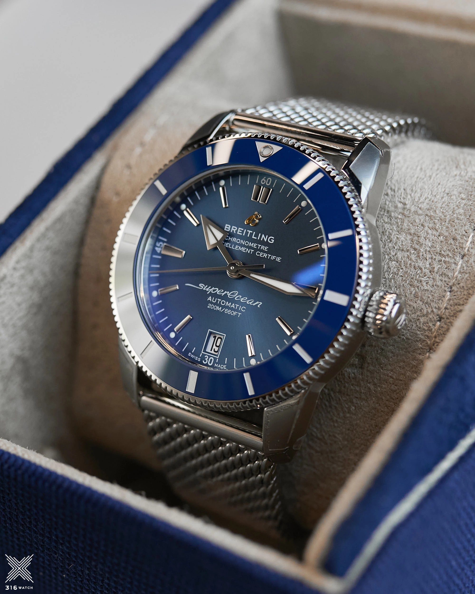 Breitling Superocean Heritage II 42 AB2010161C1A1