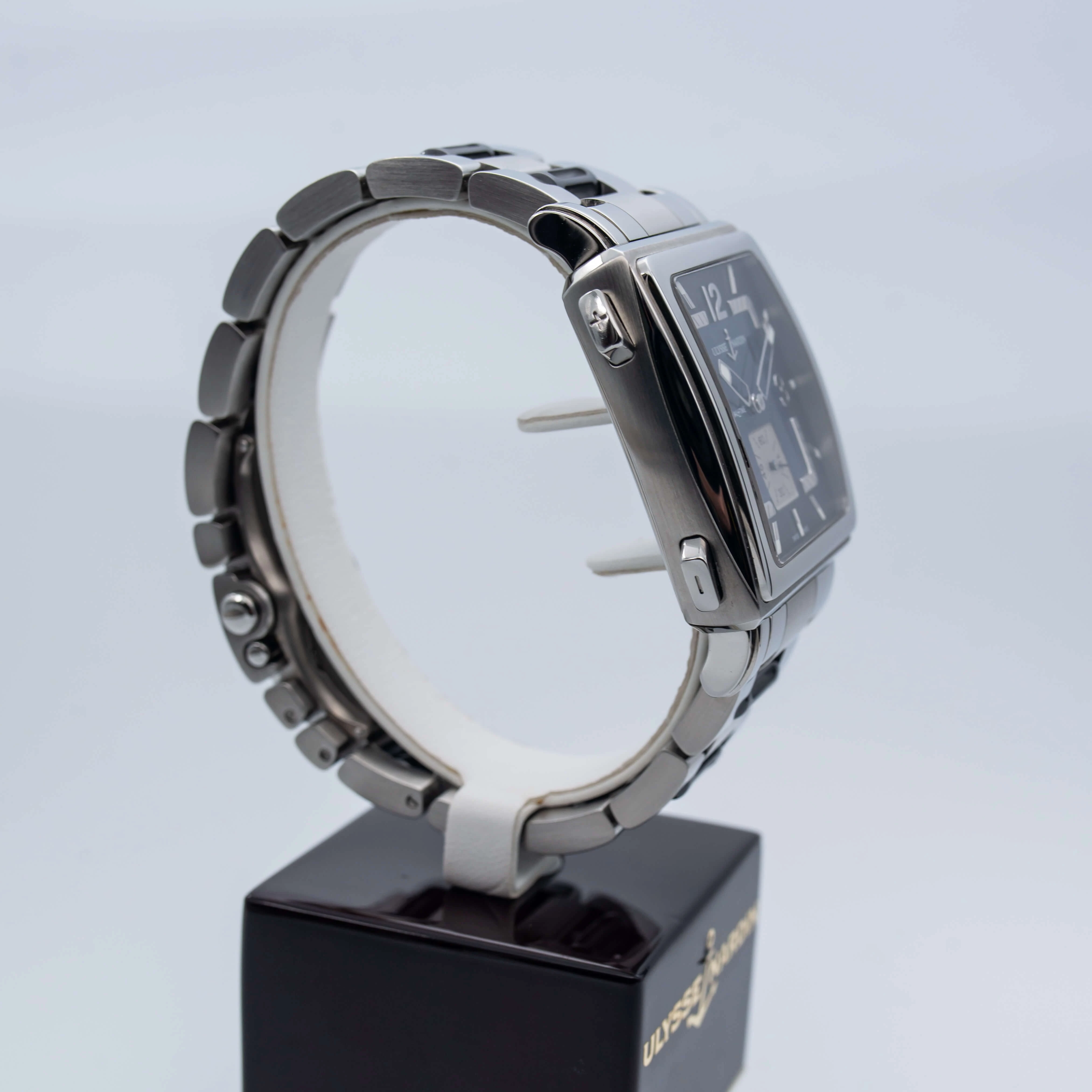 Ulysse Nardin Quadrato Dual Time