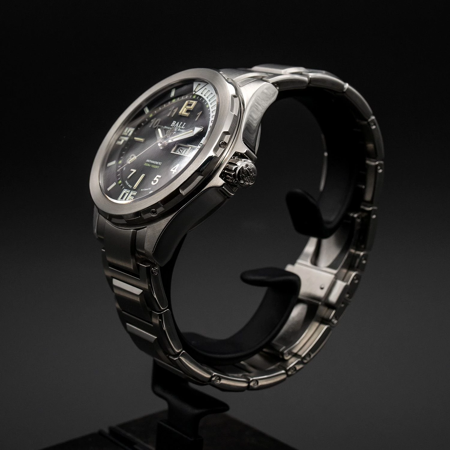 BALL Engineer Master II Diver DM3020A-SAJ-BK