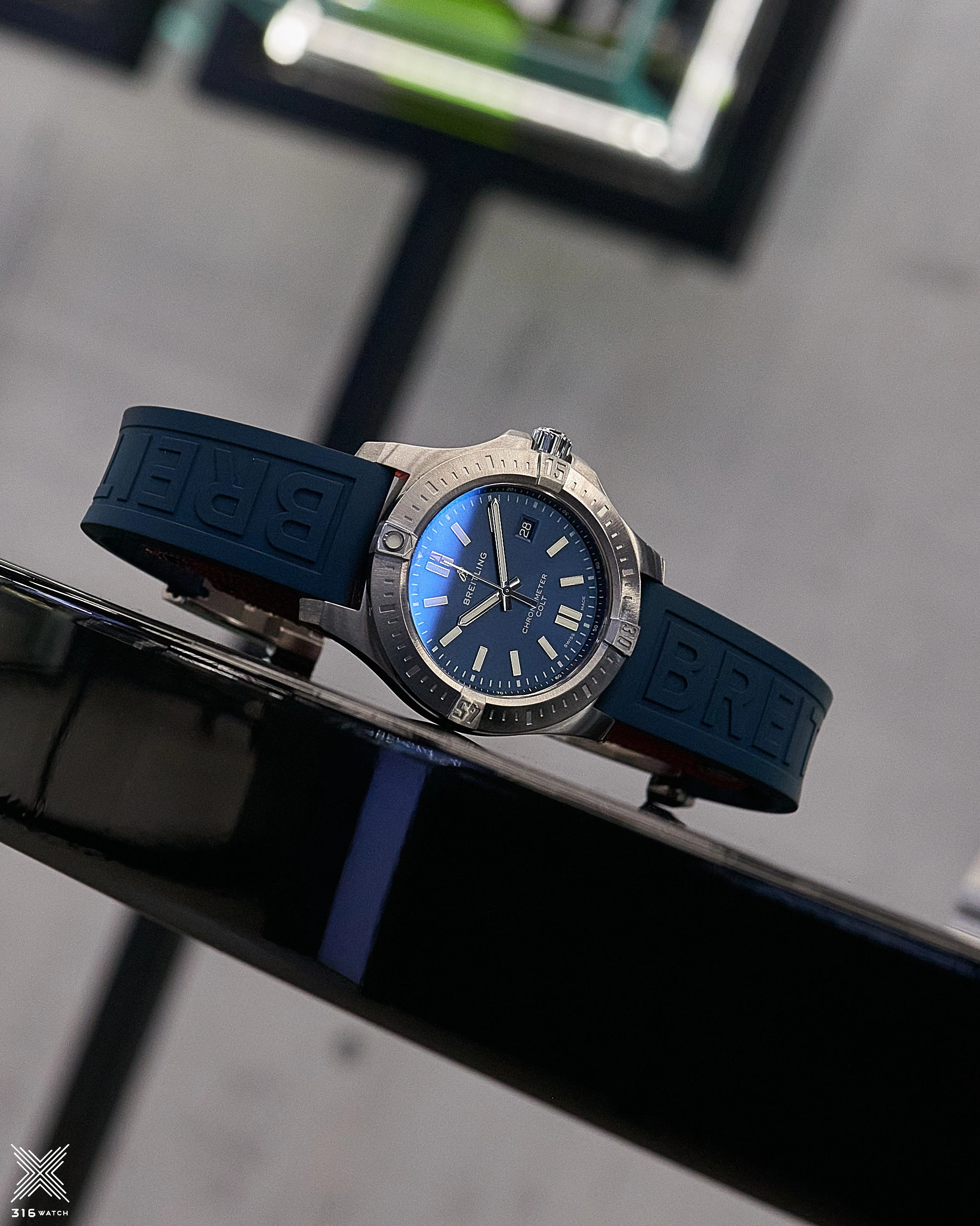 Breitling Colt Automatic 44 A17388101C1S1