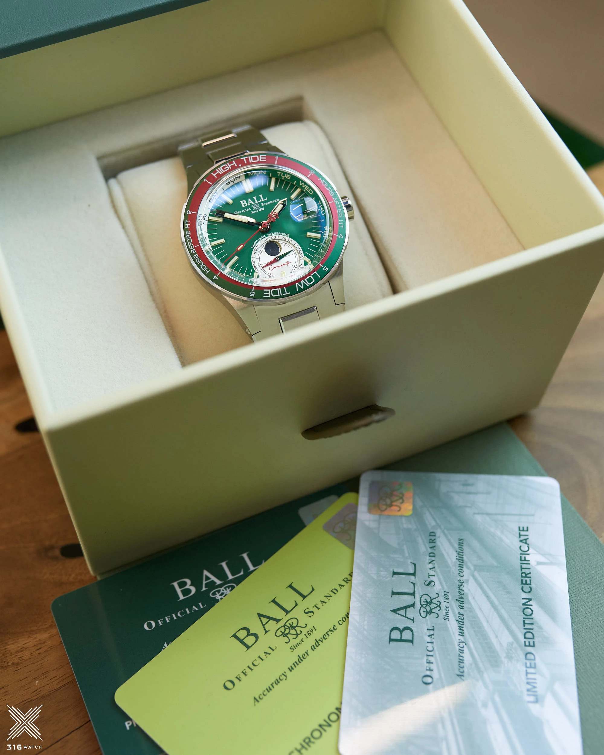 BALL OCEAN EXPLORER DM3120C-S1CJ-GR