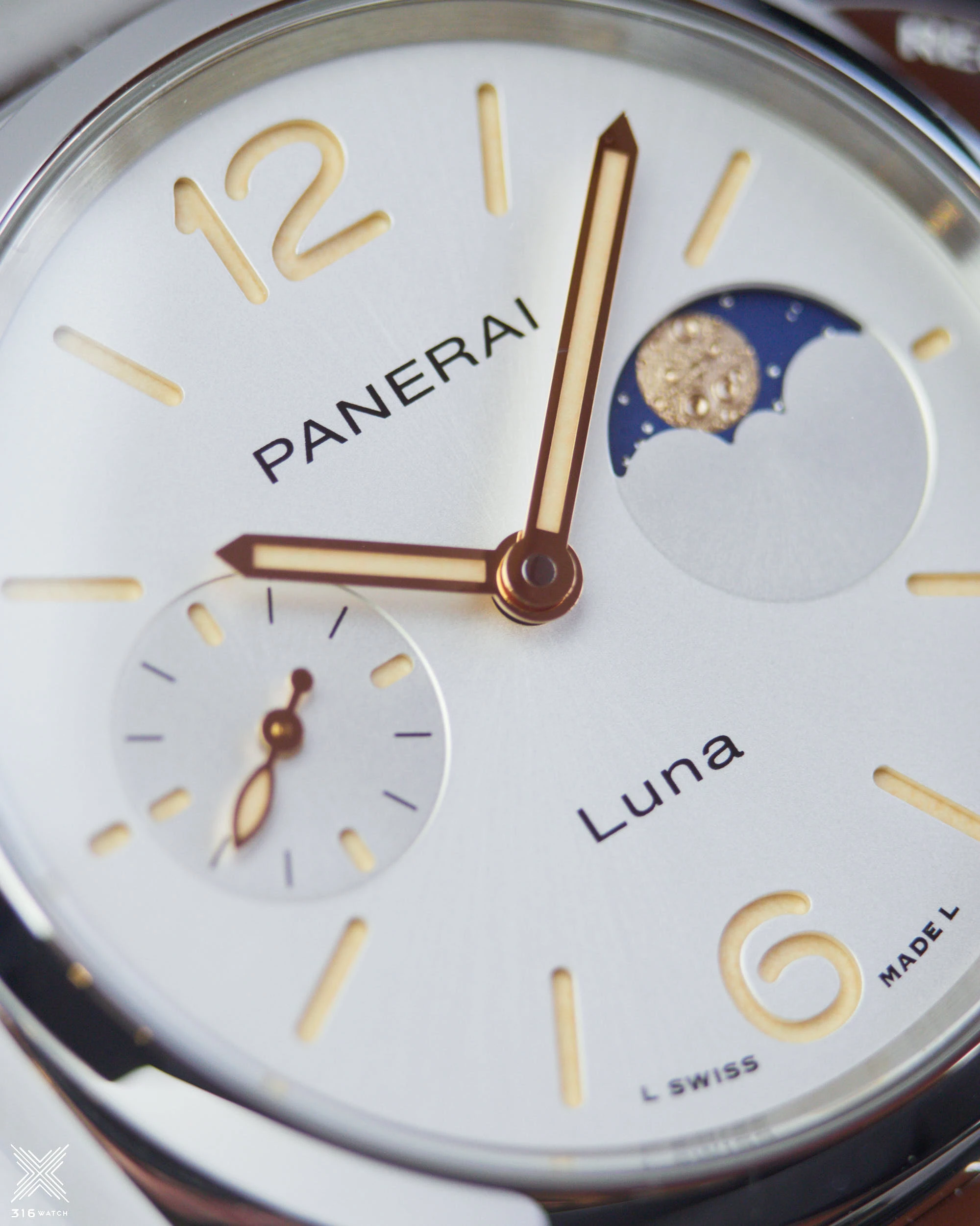 Panerai Luminor Due Luna PAM01301