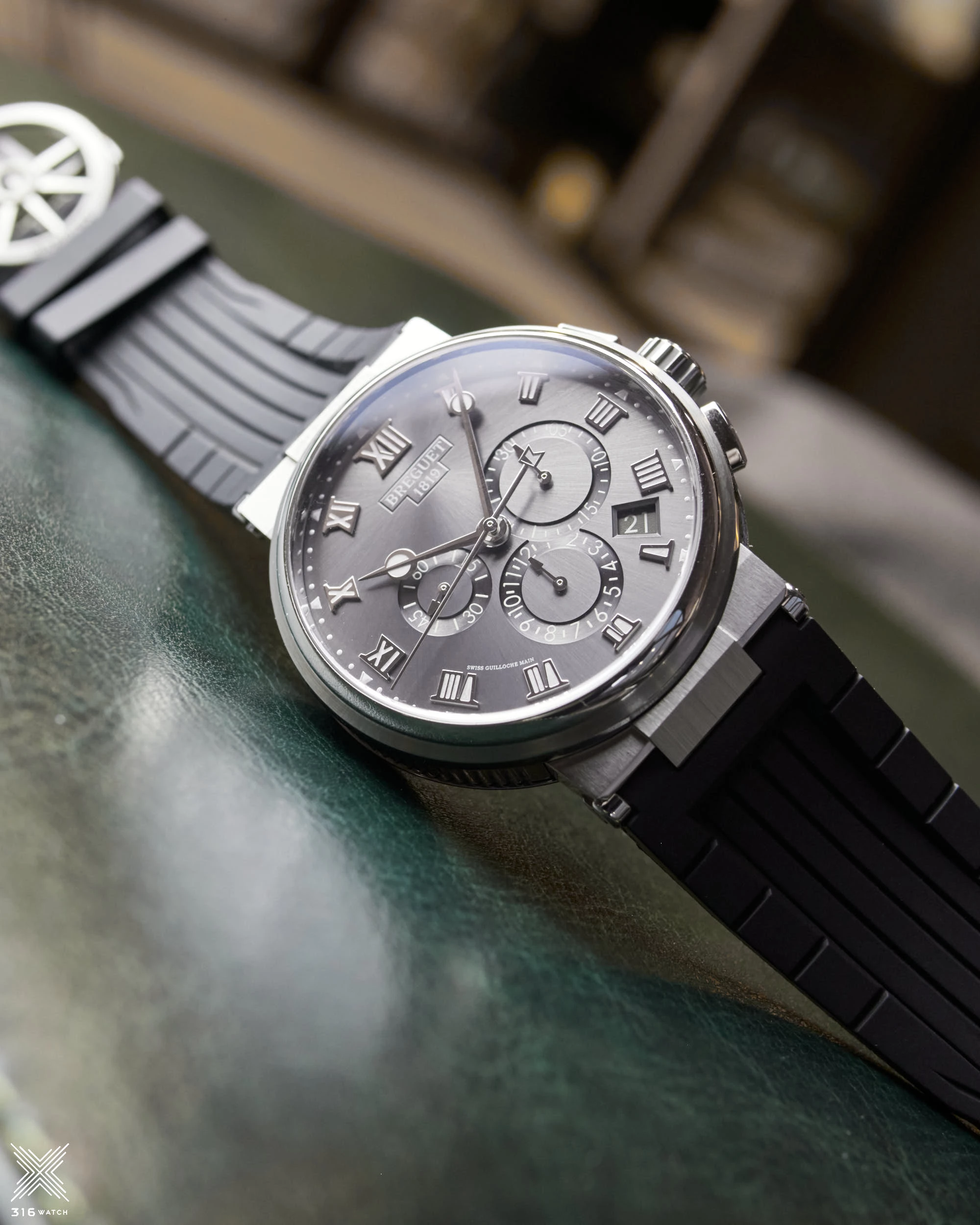 Breguet Marine Chronographe 5527 5527TI/G2/5WV