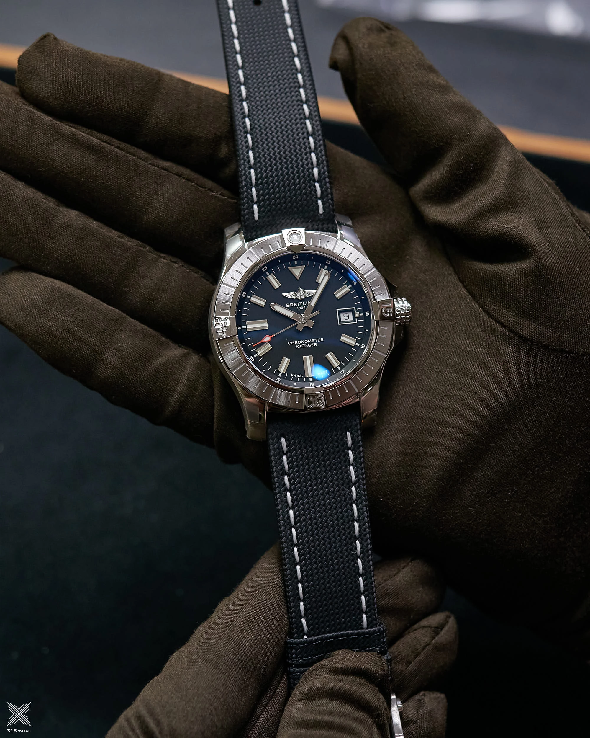 Breitling Avenger Automatic 43 A17318101B1X2