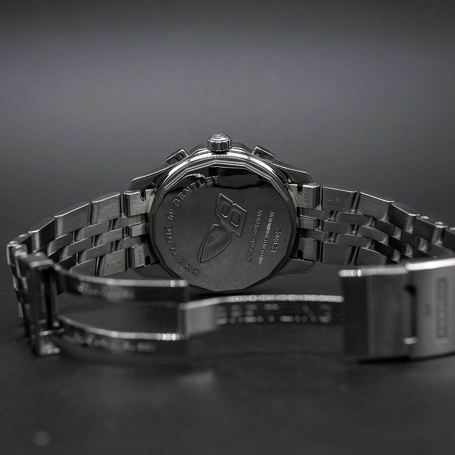 Breitling for Bentley Mark VI P26362