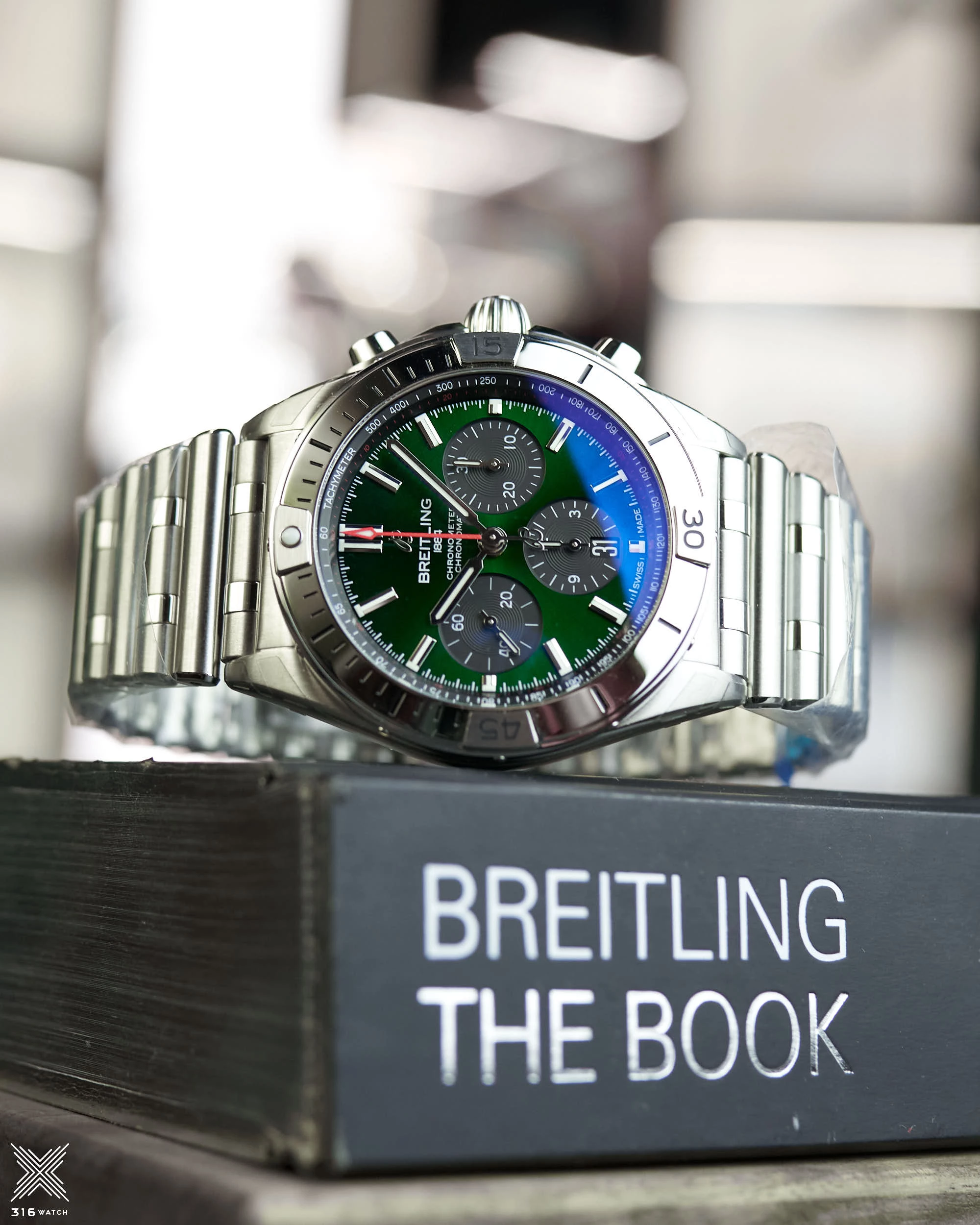 Breitling Chronomat B01 42 AB0158101L1A1