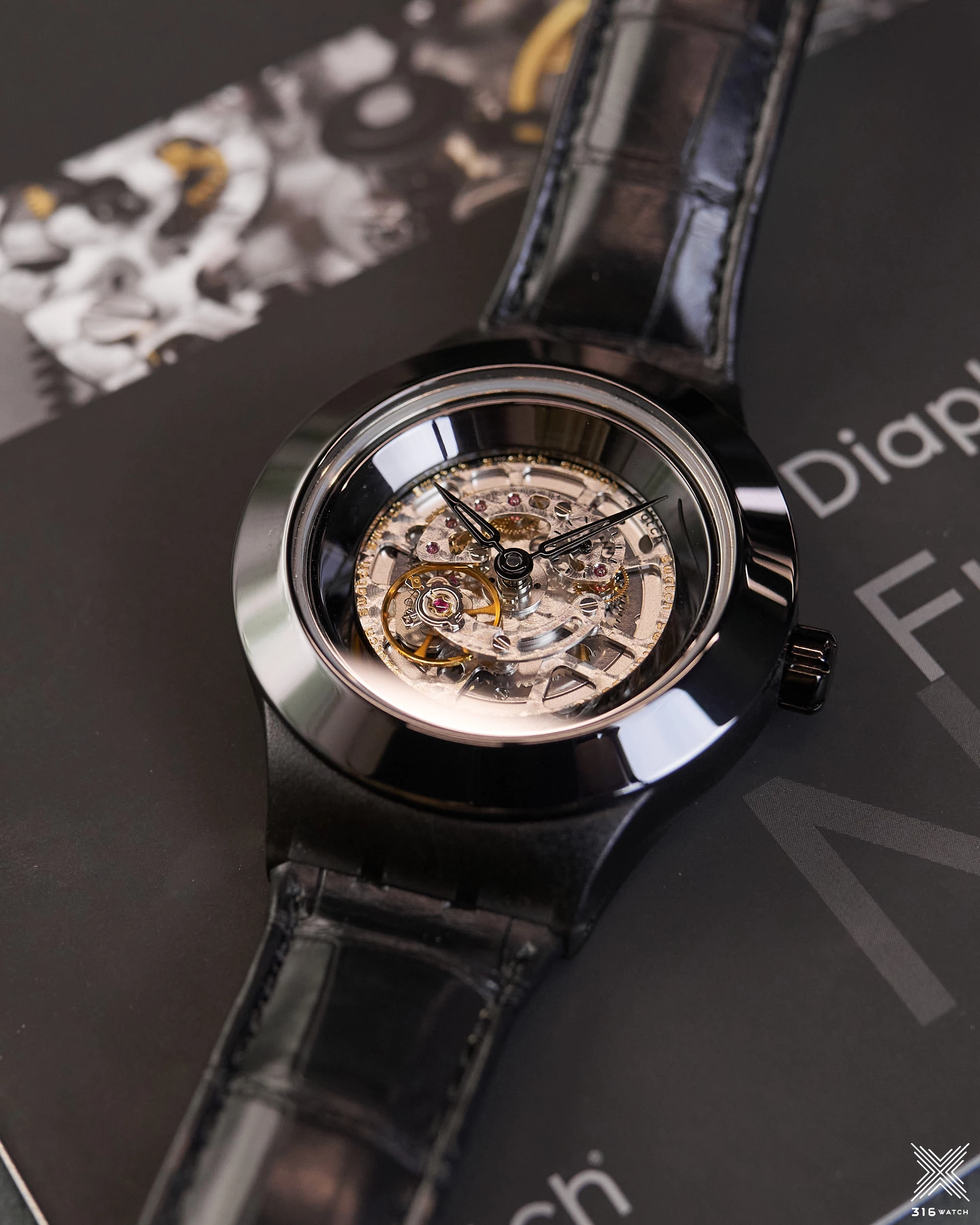 Swatch Diaphane One Full Turn Night SVAZ104S