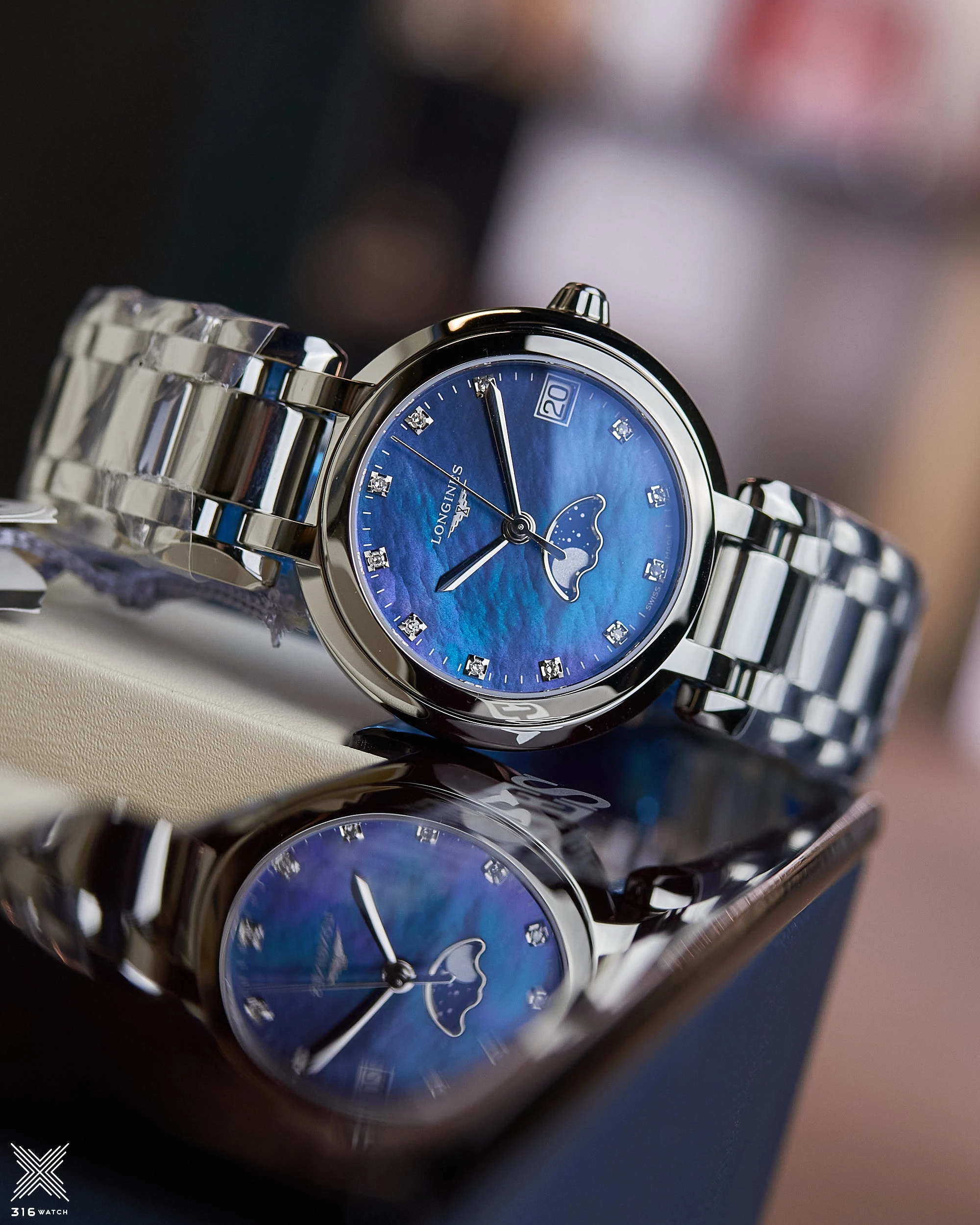 Longines PrimaLuna Moonphase L8.115.4.98.6