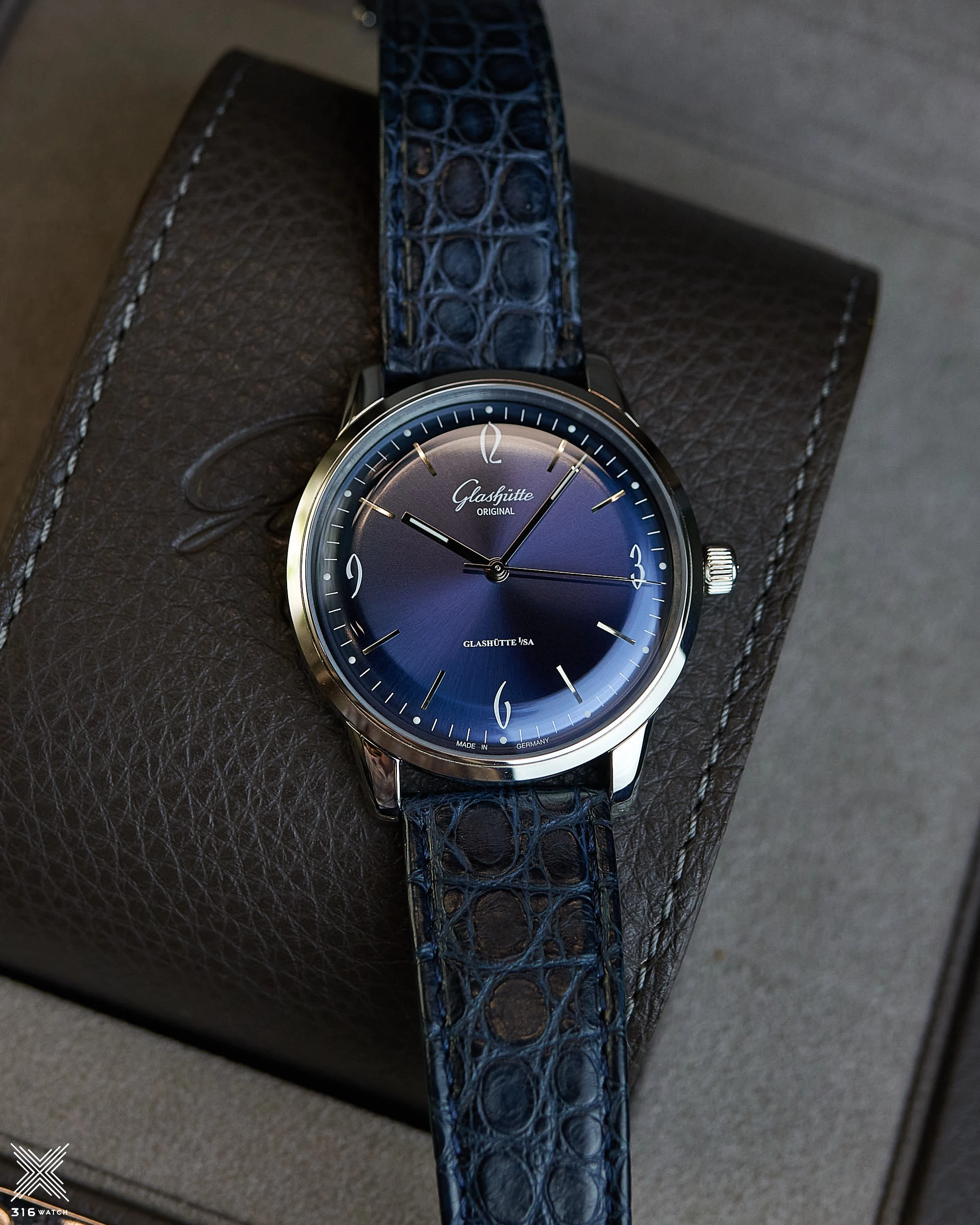 Glashütte Vintage Sixties 1-39-52-06-02-04