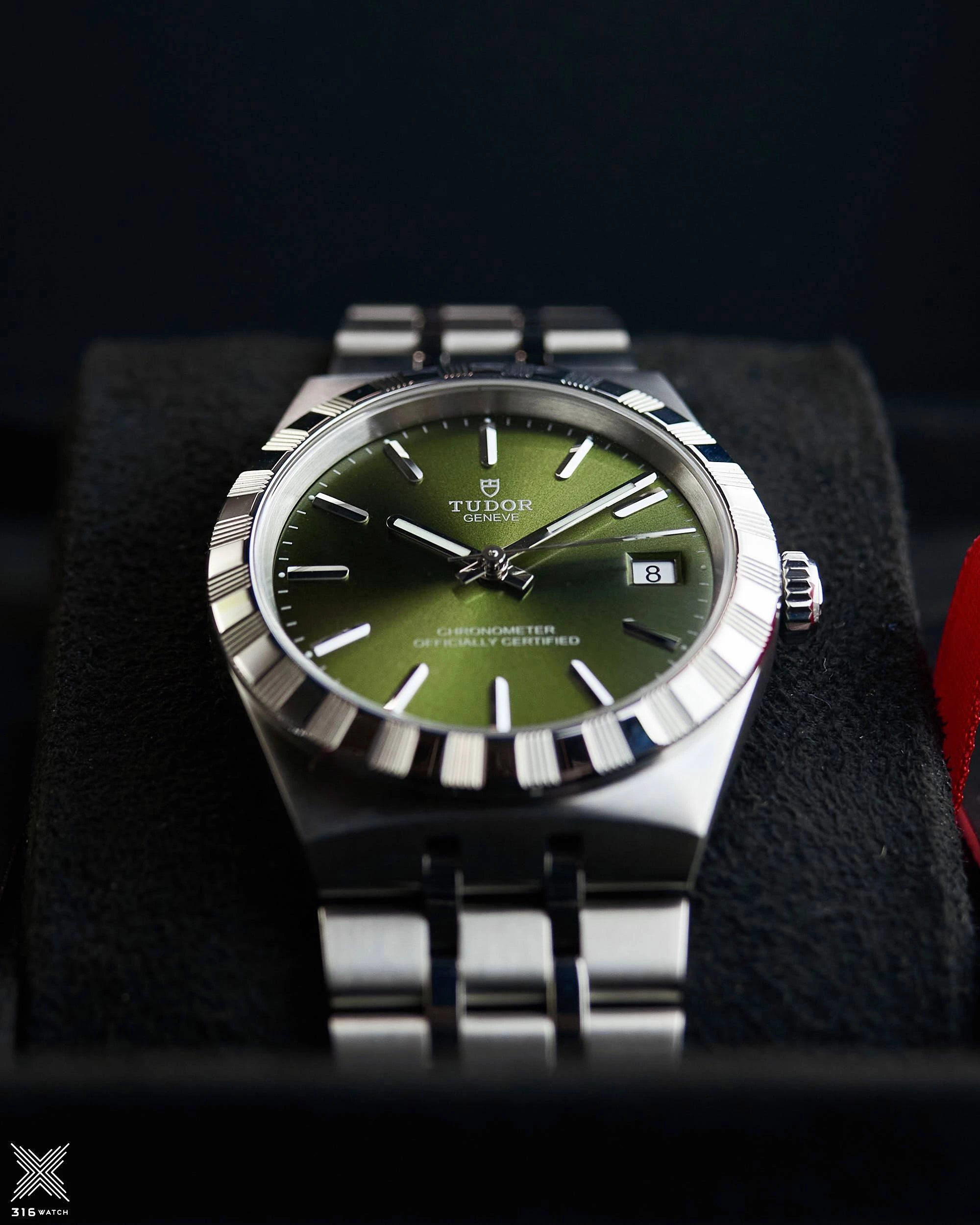 Tudor Royal 36mm M2836C1A0-0103