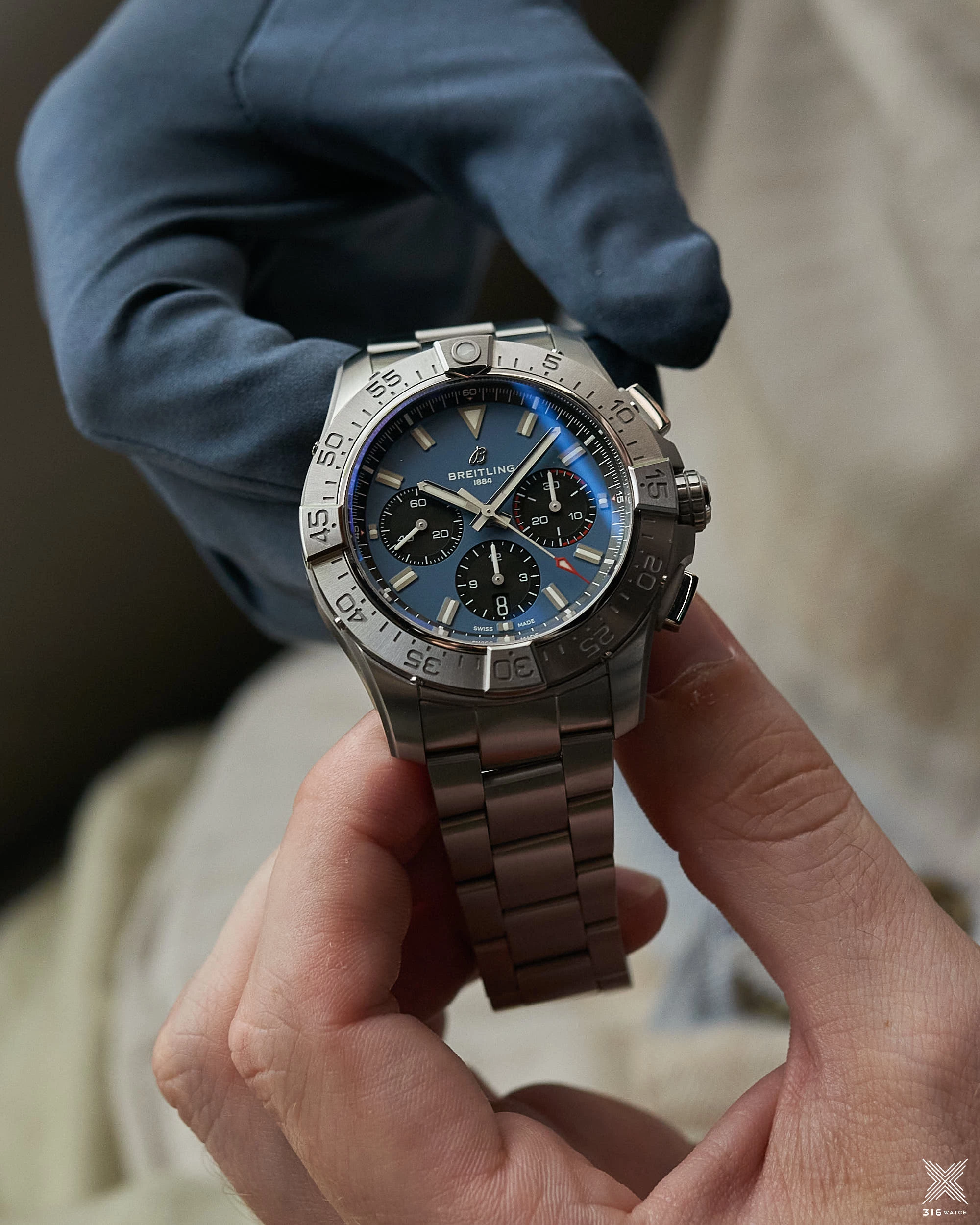 Breitling Avenger B01 Chronograph 44 AB0147101C1A1