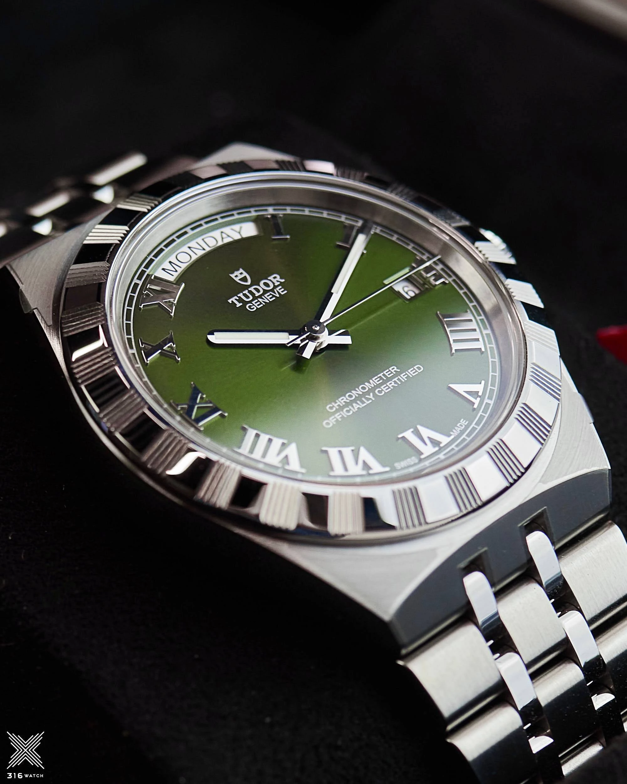 Tudor Royal 2840D1A0-0003