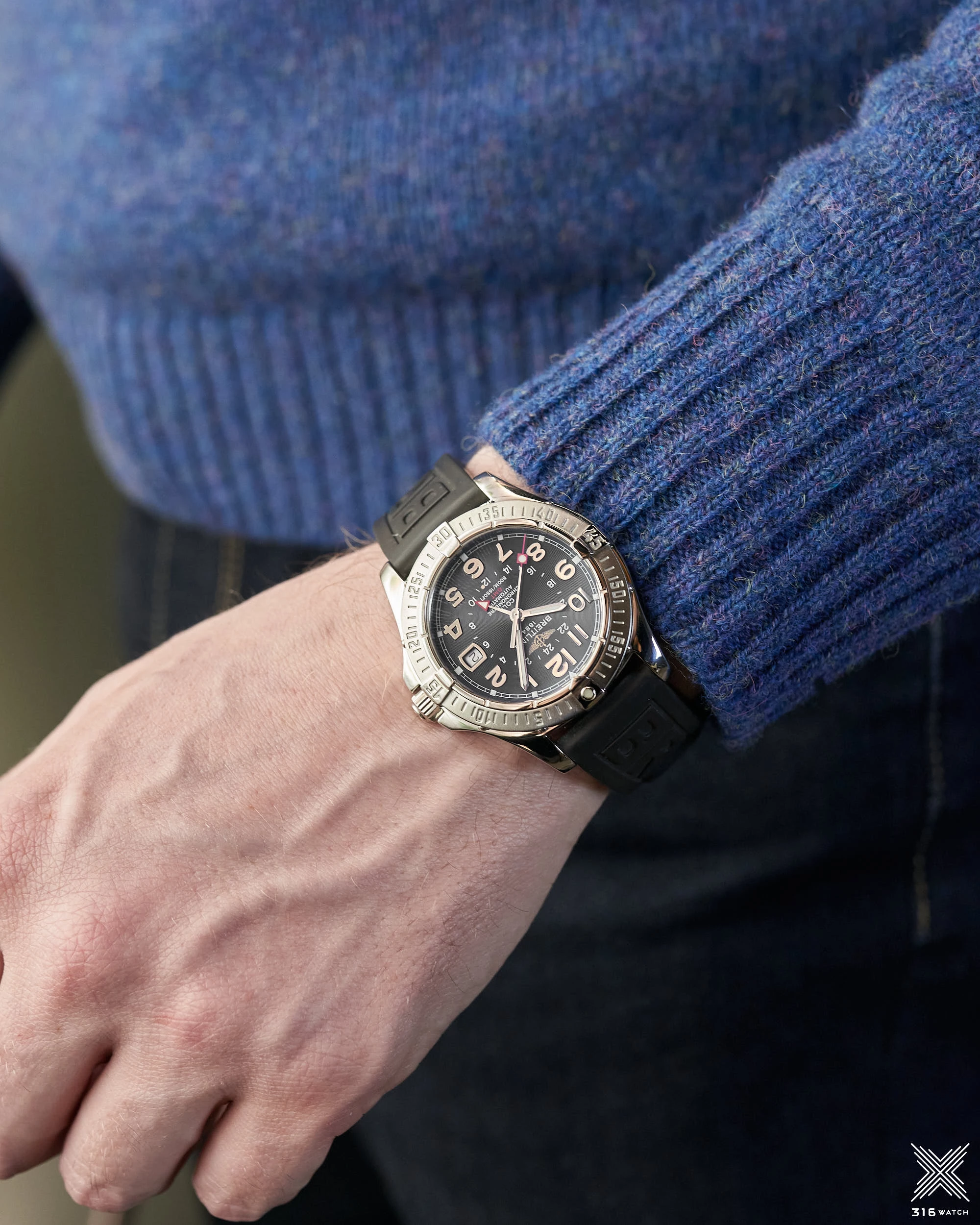 Breitling Colt GMT A3235011/B715