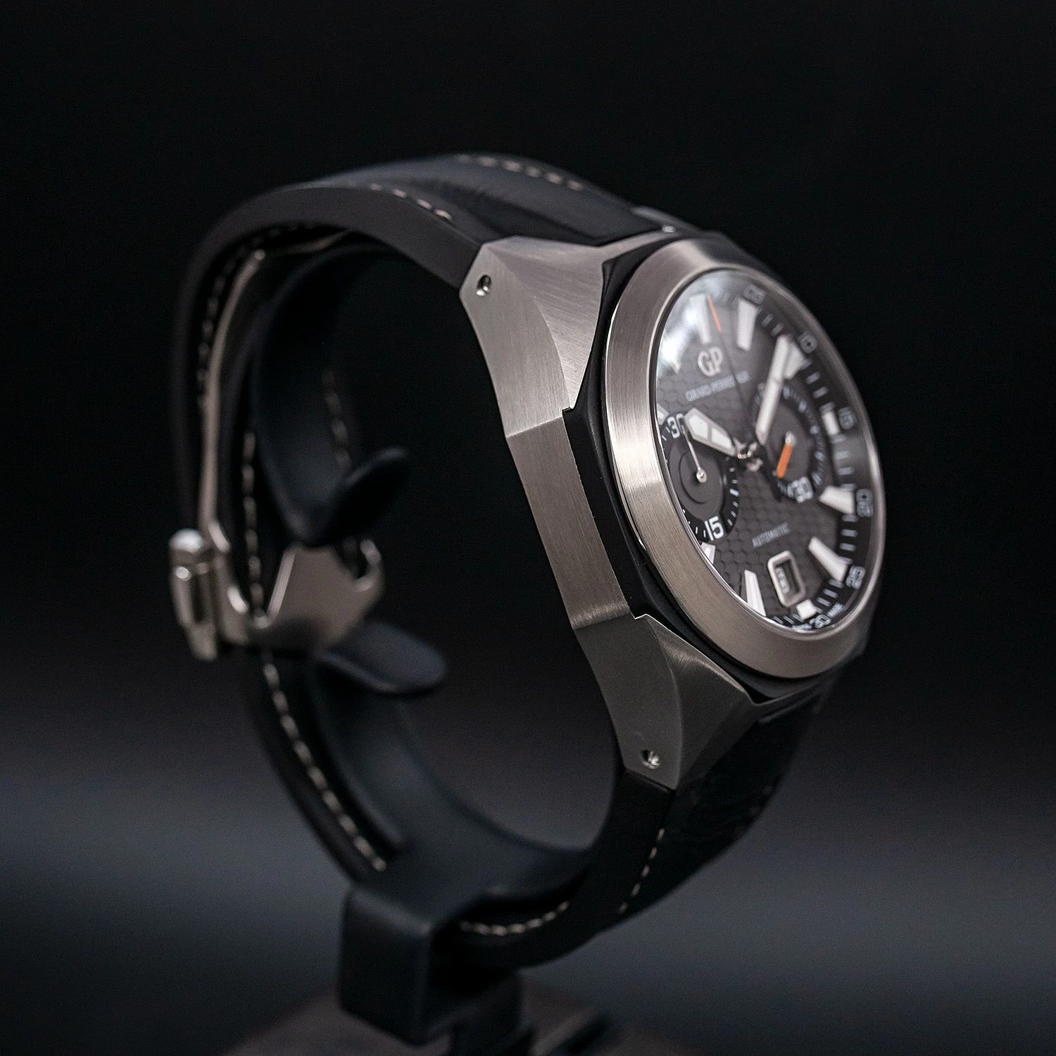 Girard-Perregaux Hawk Chrono
