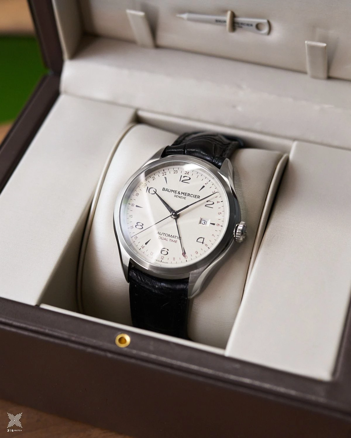 Baume & Mercier Clifton GMT MOA10112