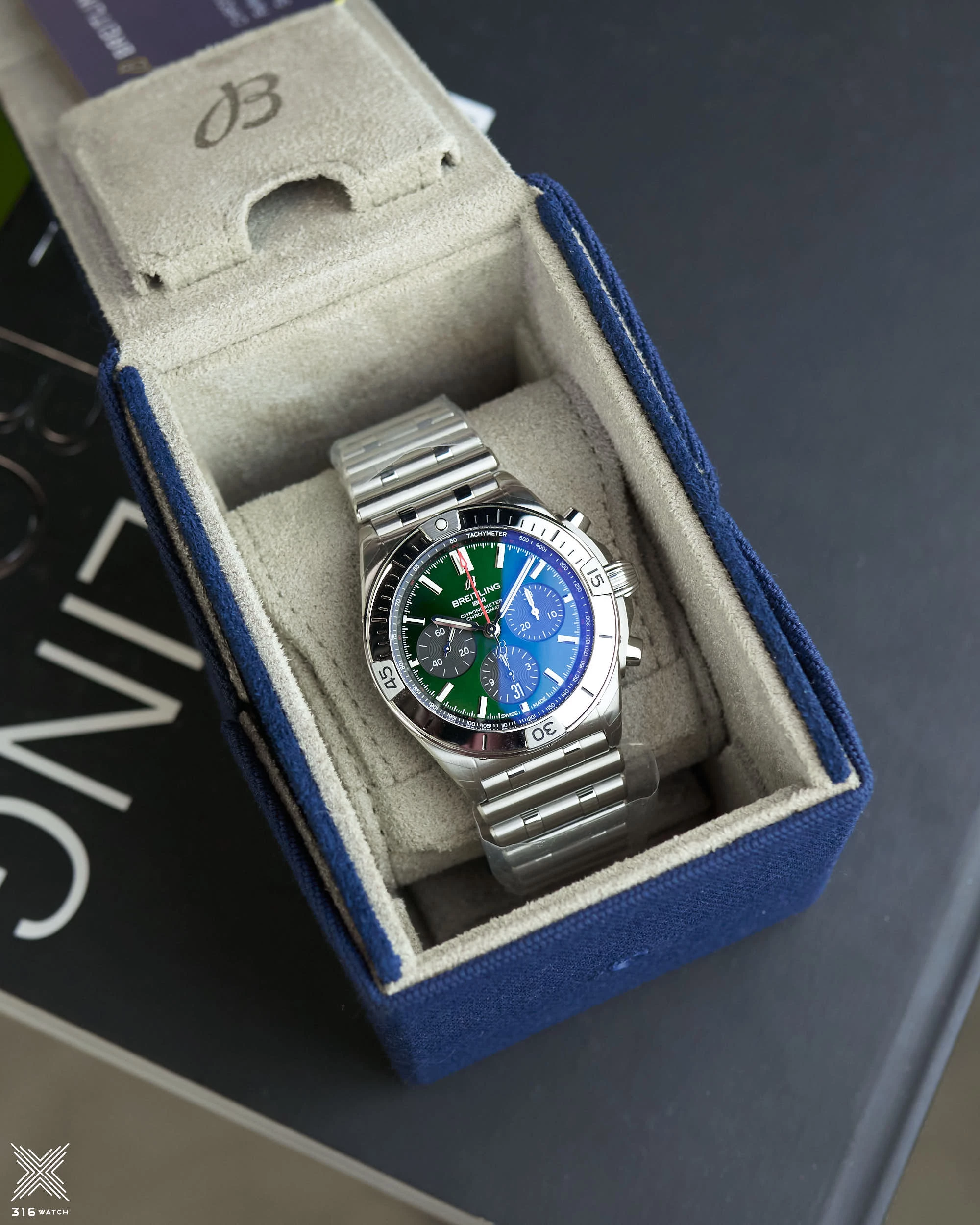 Breitling Chronomat B01 42 AB0158101L1A1