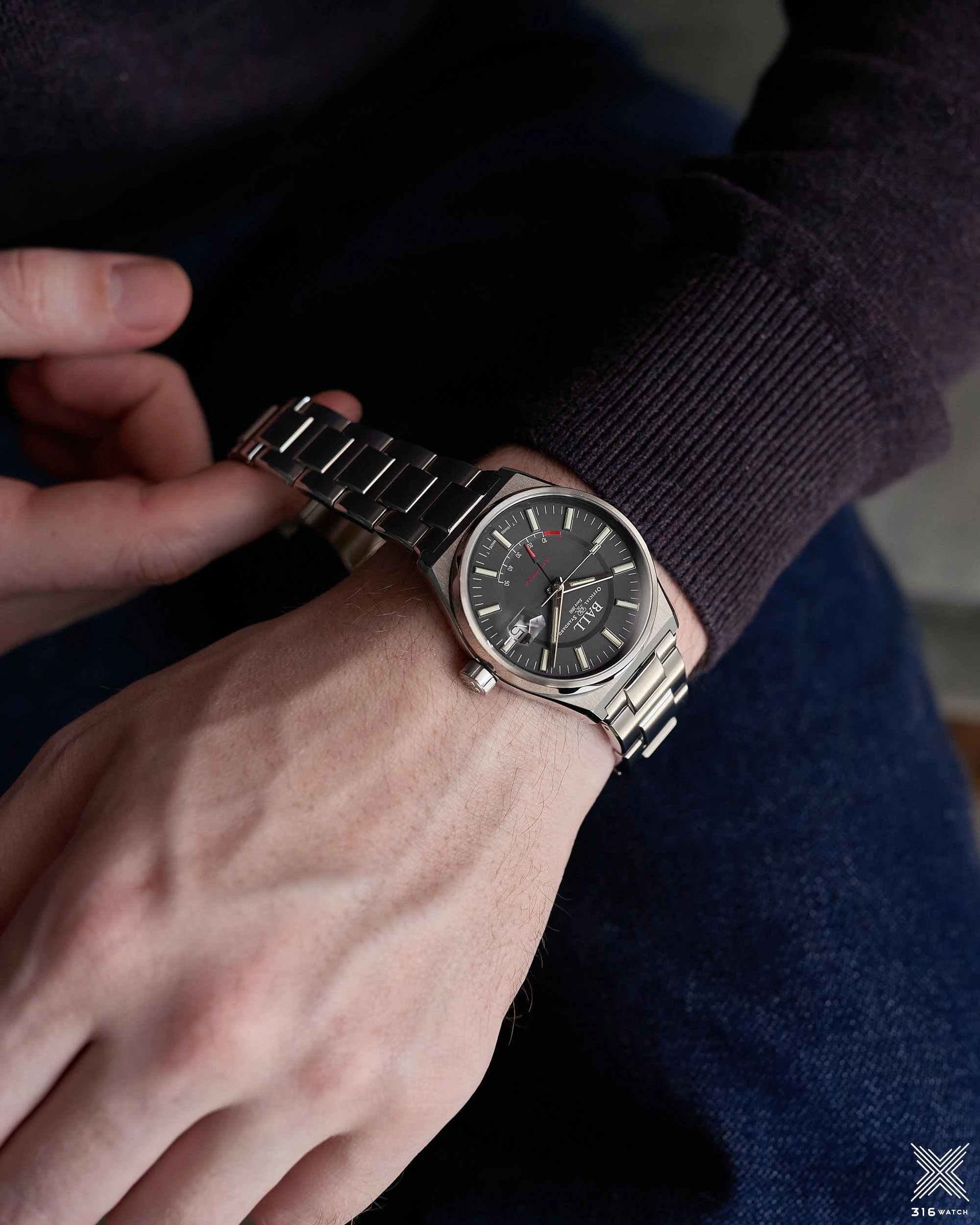 BALL Roadmaster Icebreaker Power Reserve PM3030C-SC-BK