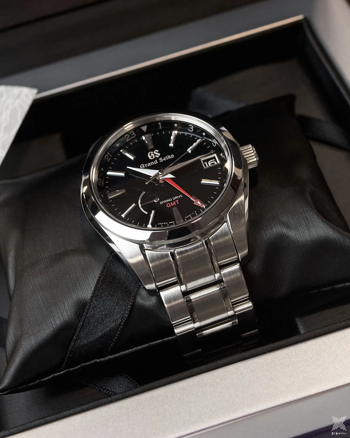 Grand Seiko Heritage GMT Spring Drive SBGE211G