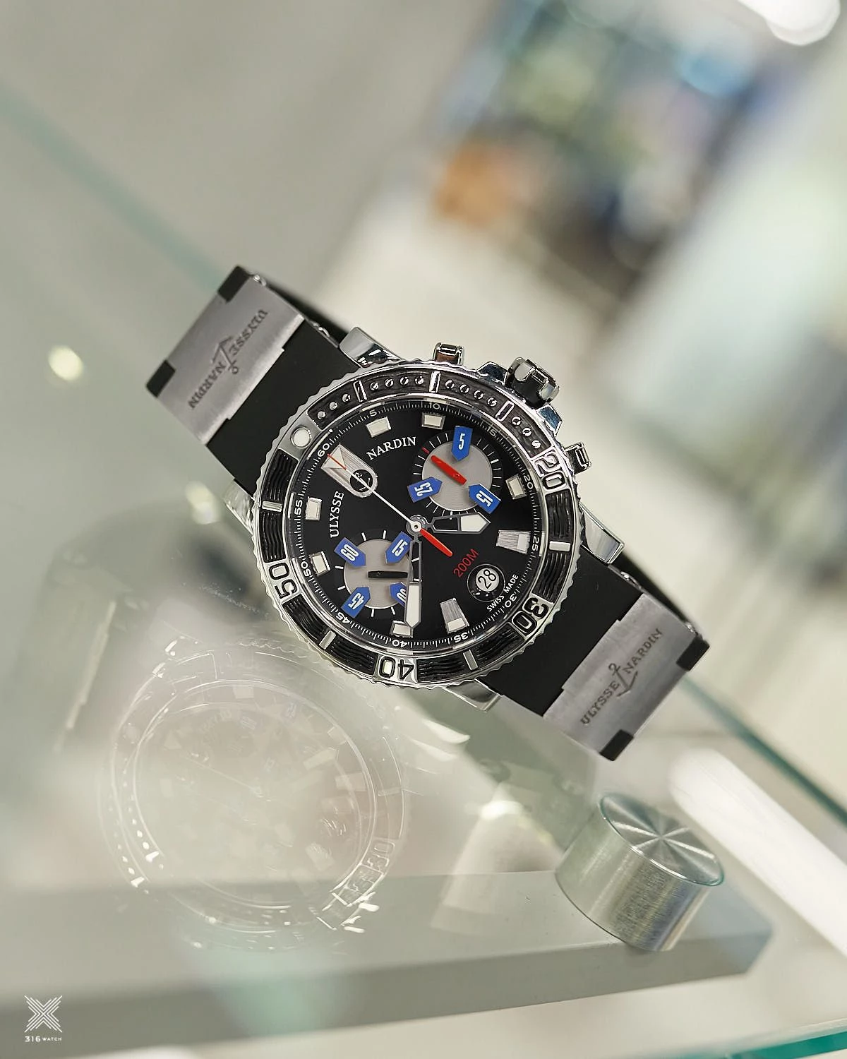 Ulysse Nardin Maxi Marine Diver Chronograph 8003-102