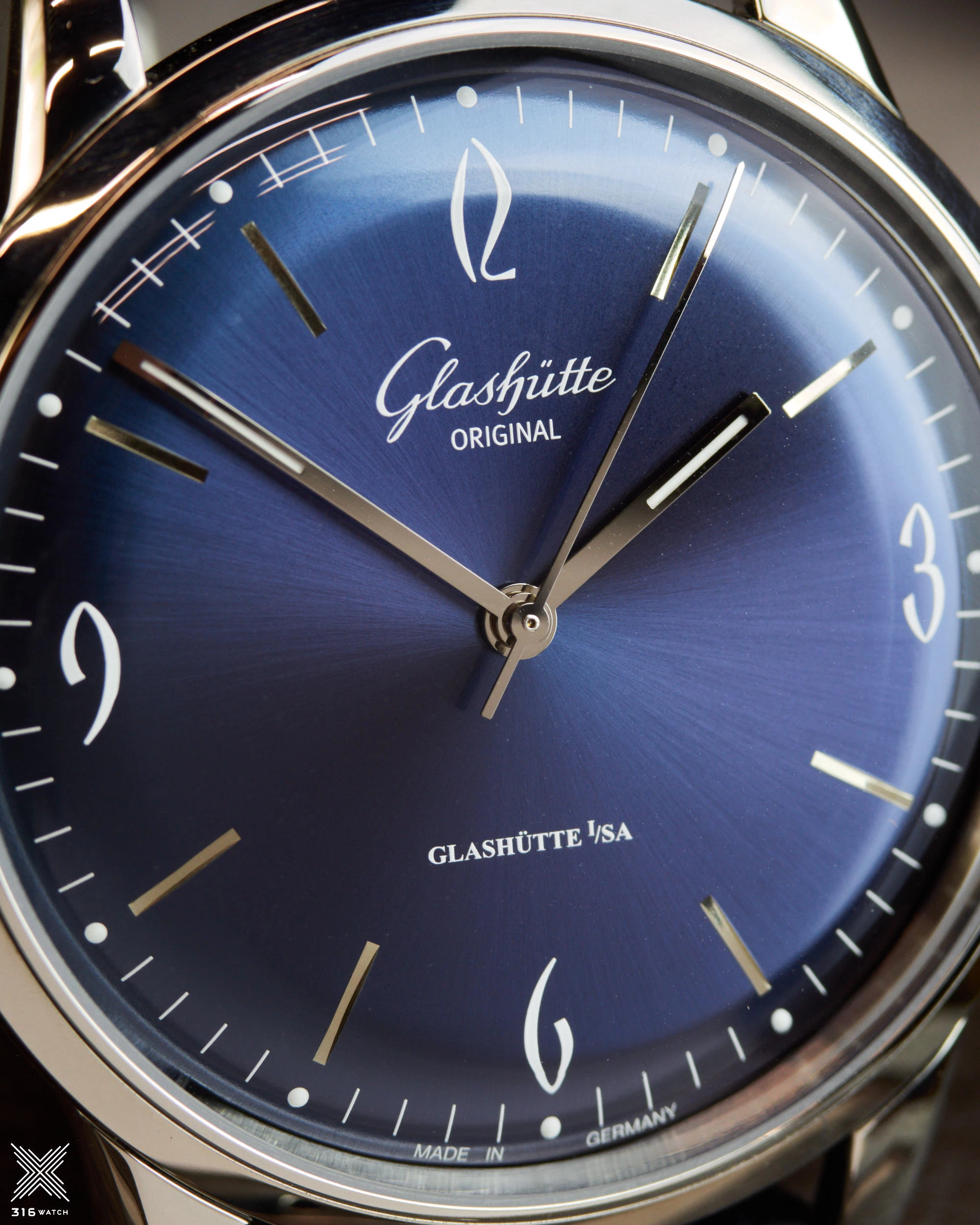 Glashütte Vintage Sixties 1-39-52-06-02-04