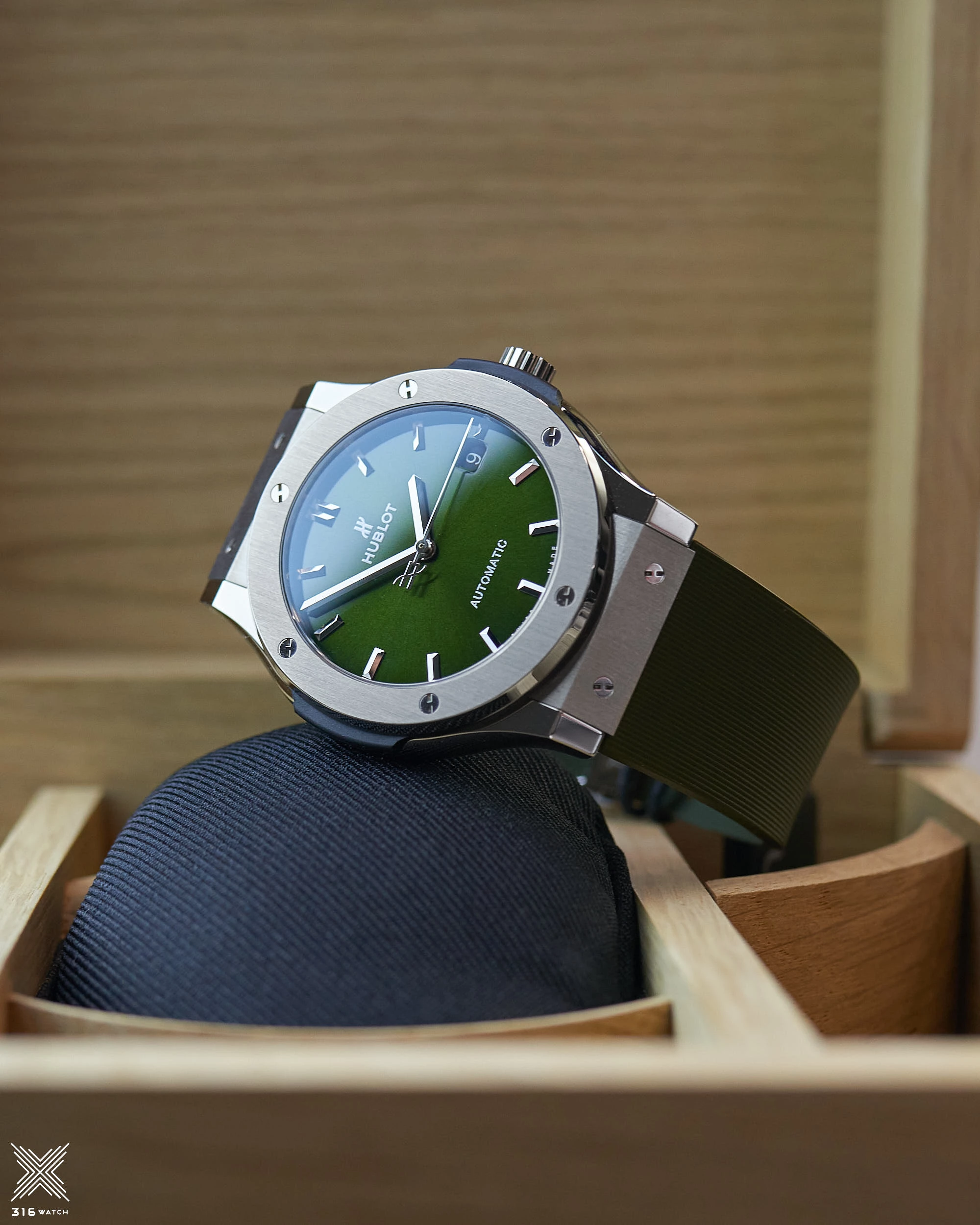 Hublot Classic Fusion Green Titanium 45 mm 511.NX.8970.RX